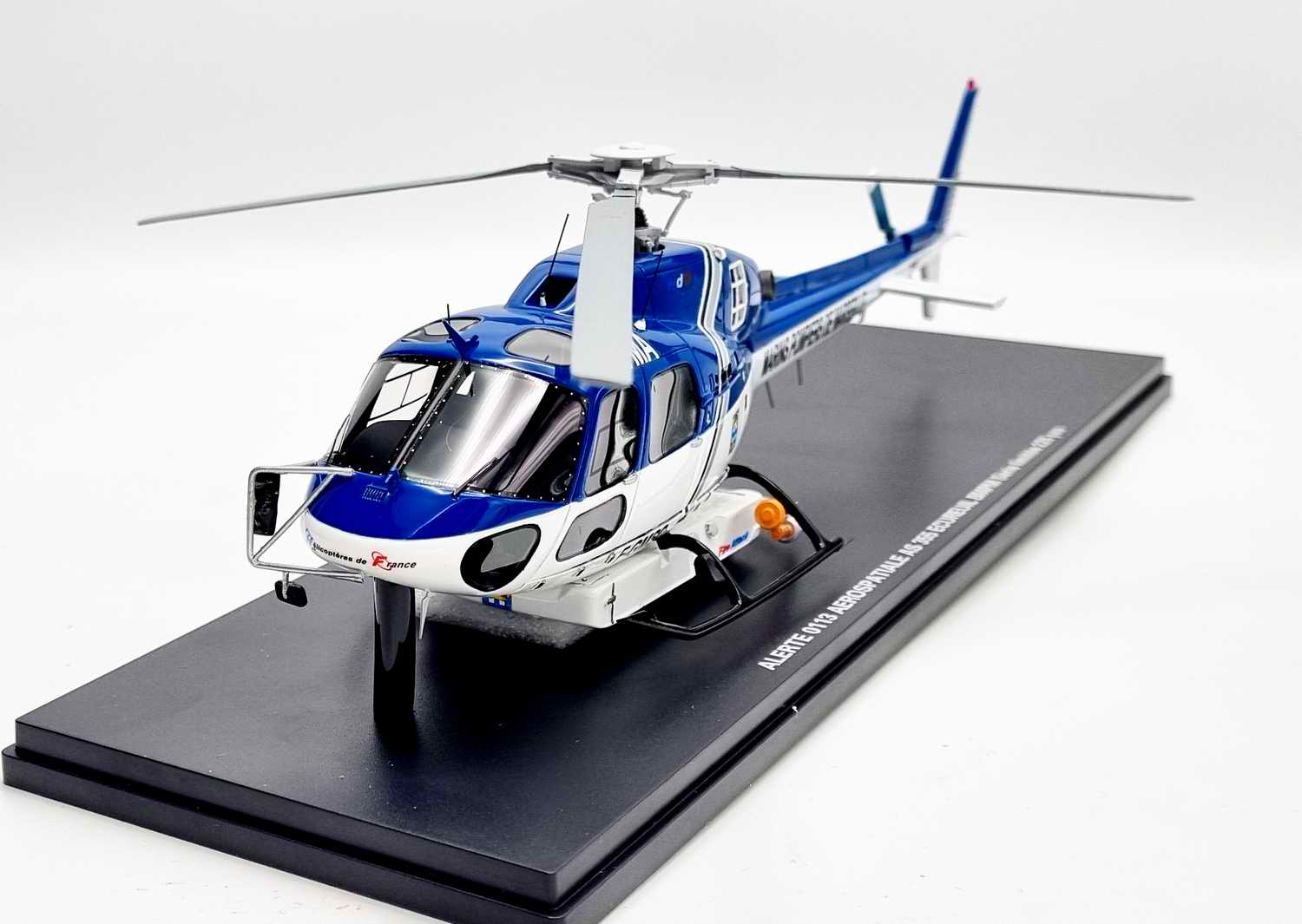 Hélicoptère Eurocopter EC135 Gendarmerie New Ray : King Jouet, Les